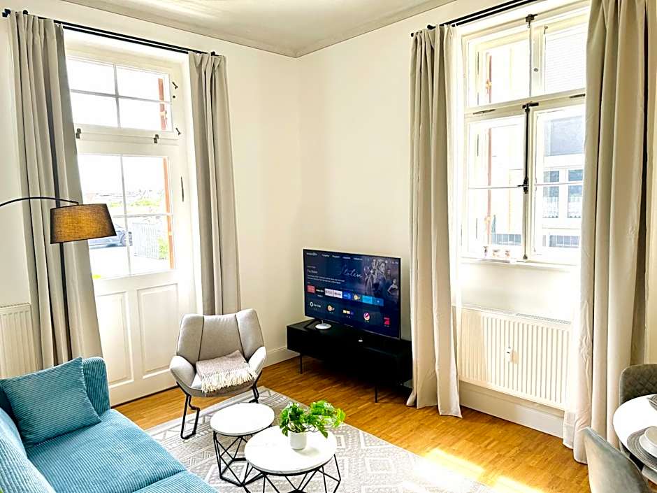 E&K living - design Apartments - SKY-TV - Audi - IN village - free parking