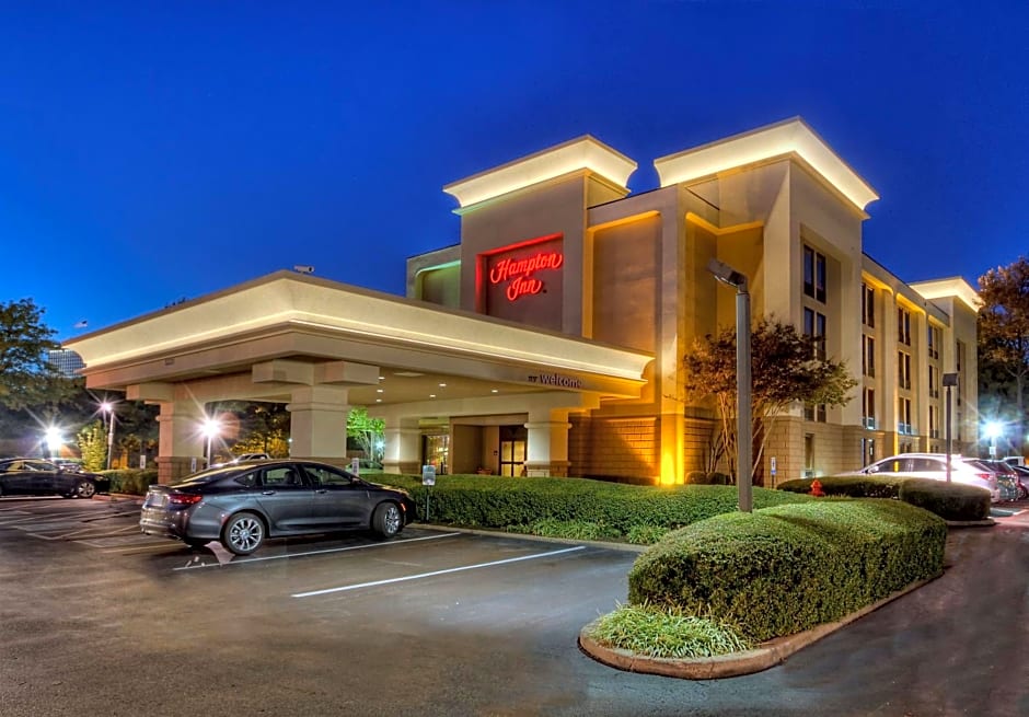 Hampton Inn By Hilton Memphis-Poplar