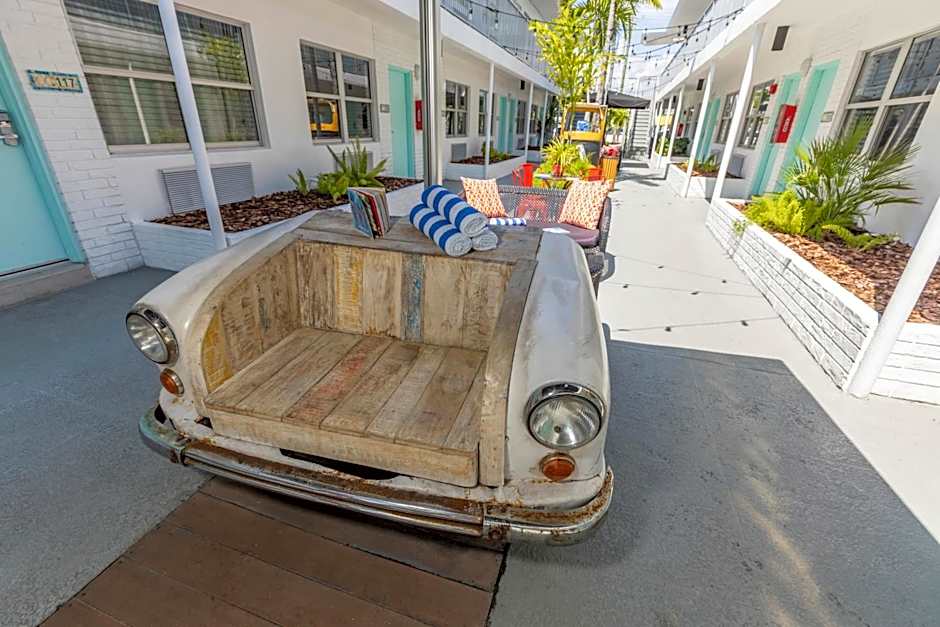 Seaside All Suites Hotel