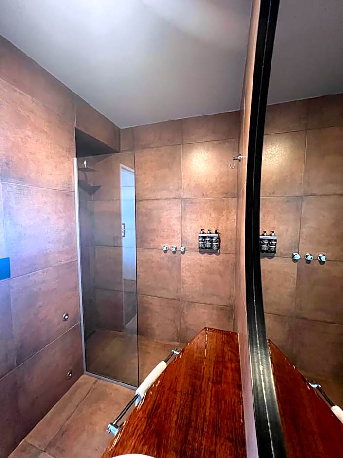 5411 Soho Hotel