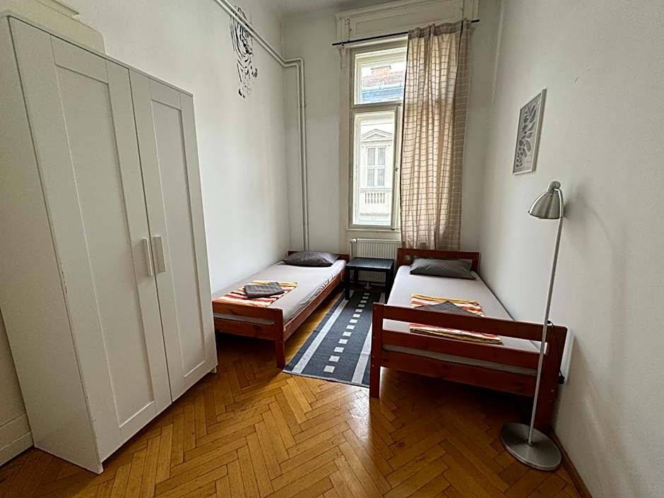 Boomerang Hostel