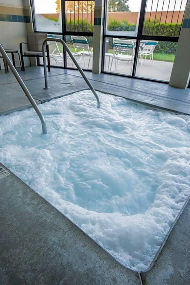 Courtyard by Marriott Merced