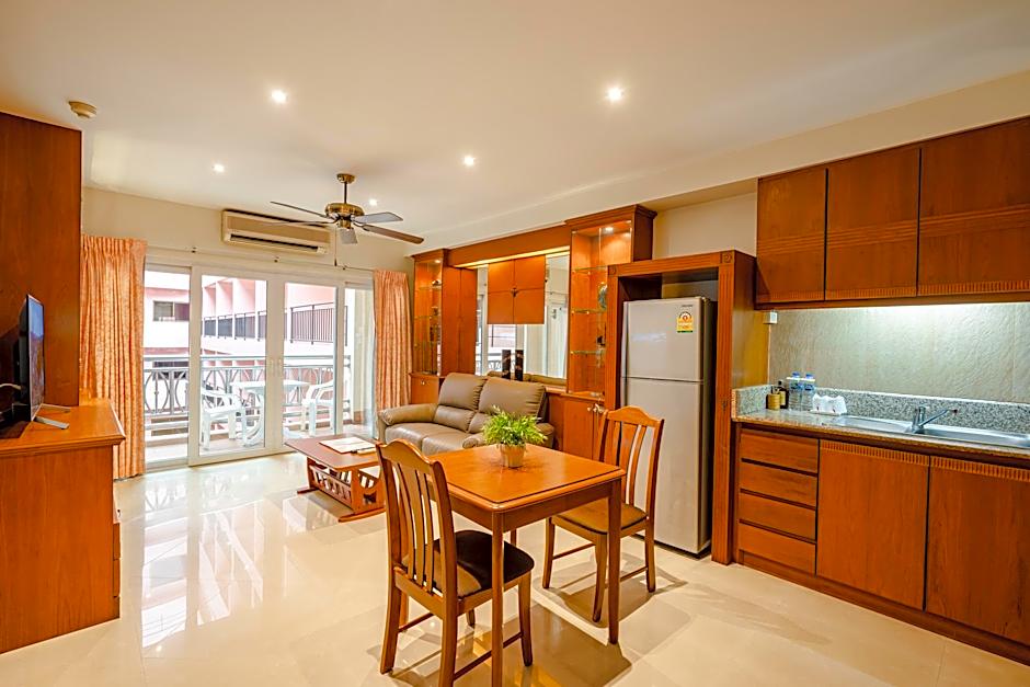 The Whitehouse Condotel