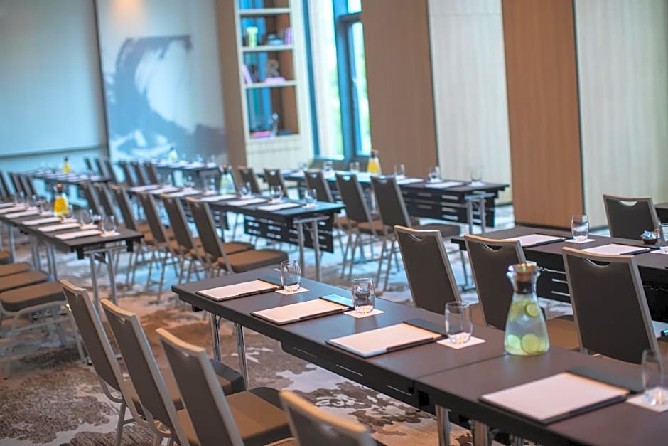 Renaissance by Marriott Taipei Shihlin Hotel