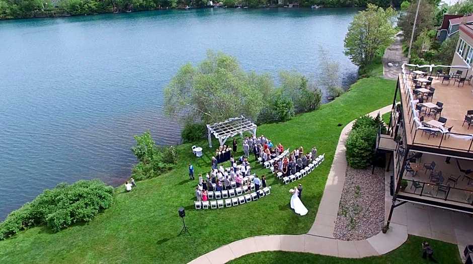 Best Western Plus Chocolate Lake Hotel