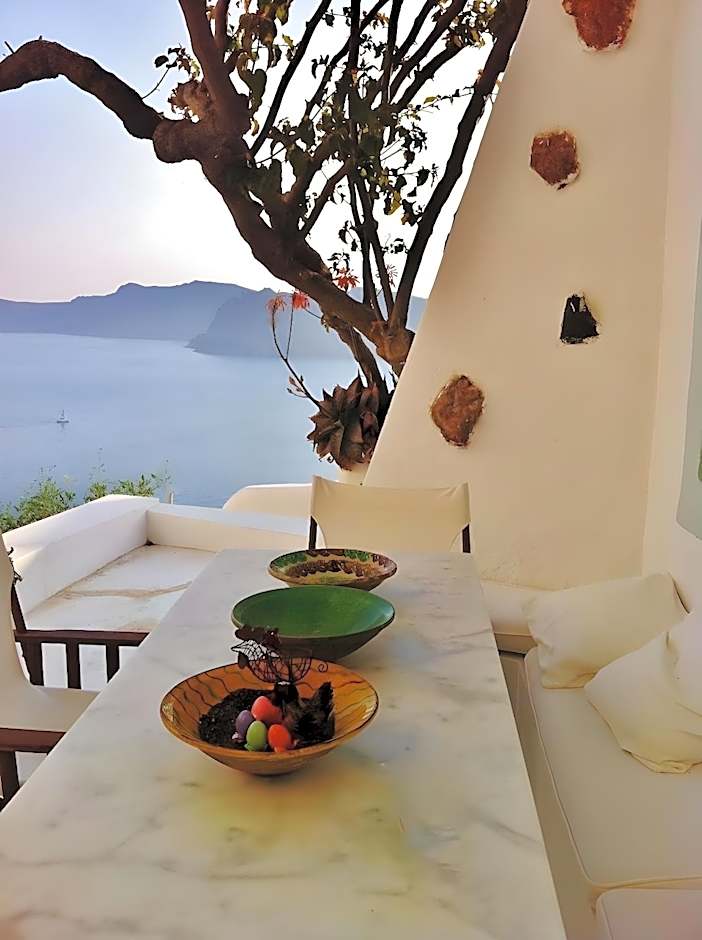 Armeni Village Rooms & Suites