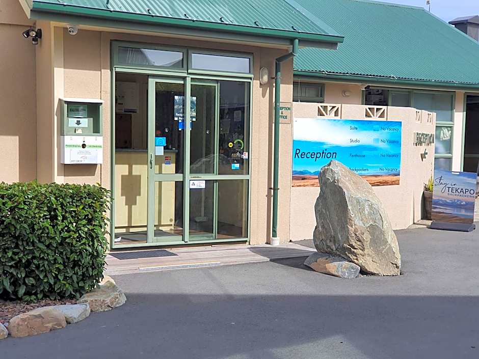 Stay In Tekapo Backpackers