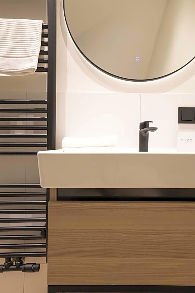 Modern two bedroom apartment close to the beach