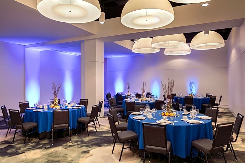 Hotel Indigo Atlanta Downtown By IHG