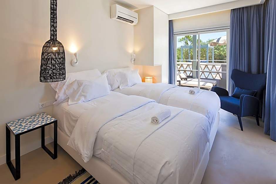 Costa d'Oiro Ambiance Village