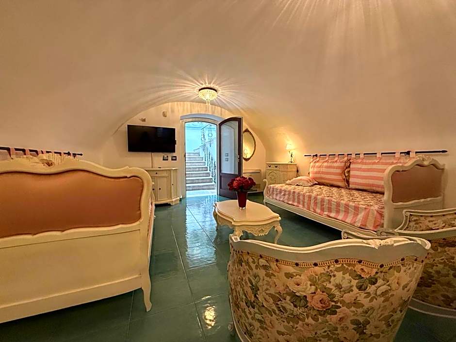 The Crown Palace - Gallipoli