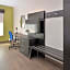 Holiday Inn Express Hotel & Suites Carthage By IHG