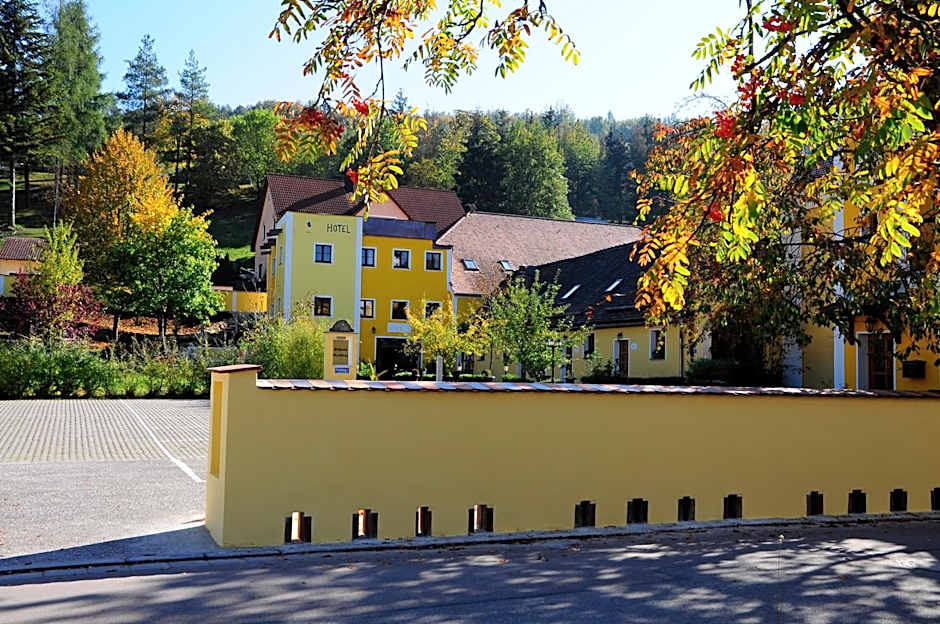 Hotel Schlossresidenz Heitzenhofen