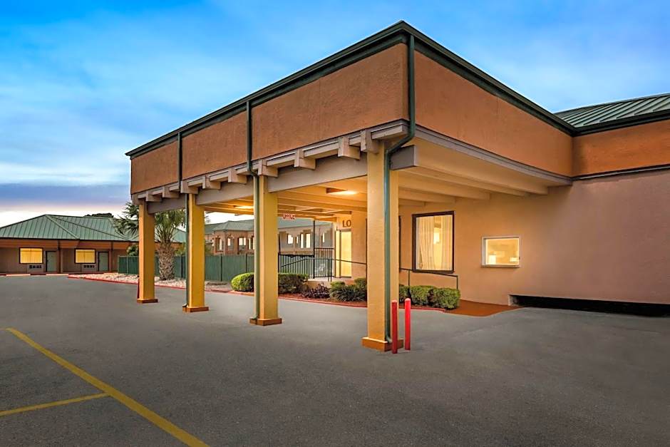 Econo Lodge Del Rio