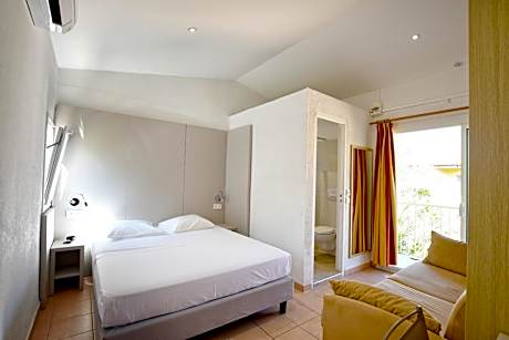 Chambre Double sans cuisine