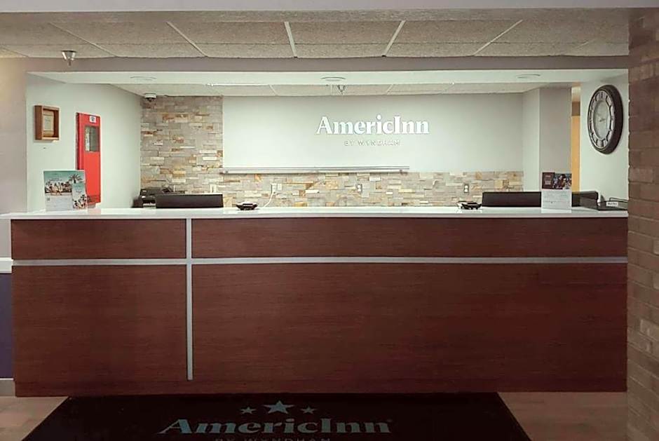 AmericInn by Wyndham Dickinson