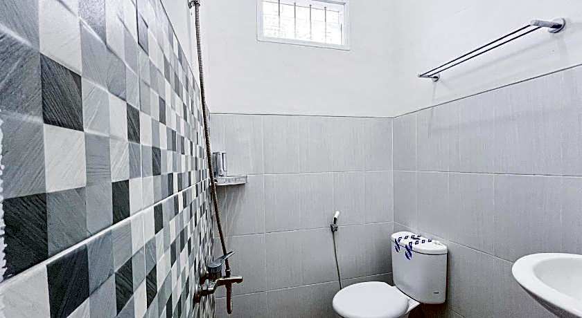 RedDoorz Syariah @ Jl. Candi Kalasan