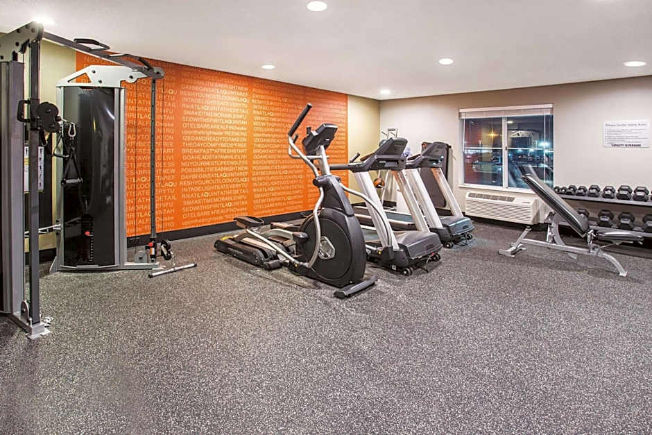 La Quinta Inn & Suites by Wyndham O'Fallon - St. Louis