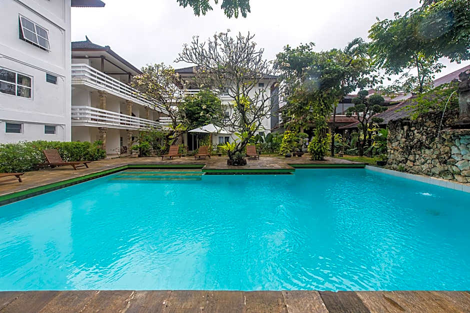 Sari Bunga Hotel - Legian, walking distance to Legian Beach