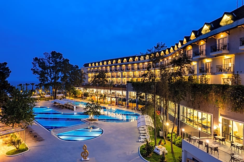 GRAVEL HOTELS SELECT