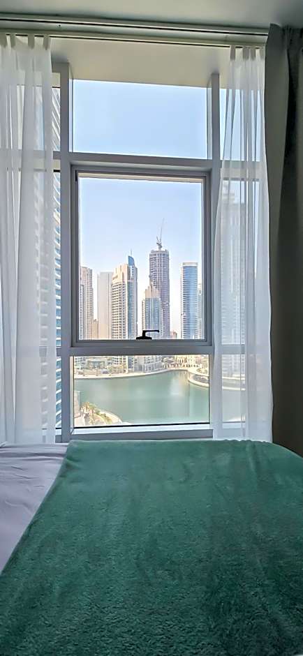 Spacious Apartment Marina View