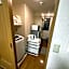 honeys guest house elevator , wash machine, huge closet space, private bathroom, walk to skytree in 10 minutes