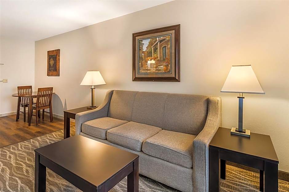 Best Western Plus Valdosta Hotel & Suites
