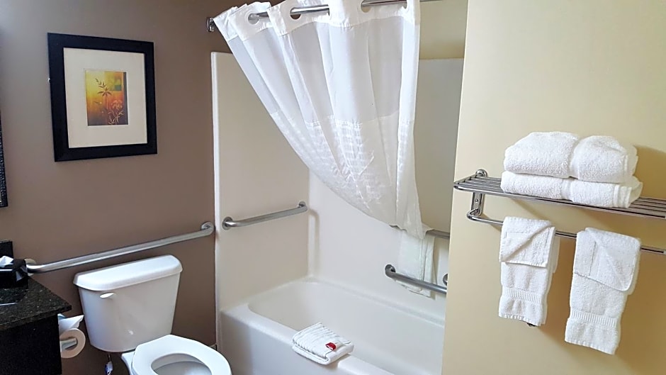 Baymont by Wyndham Belleville Airport Area Free Airport Shuttle
