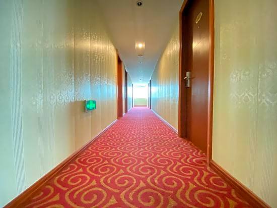 Qingzhu·Xinyin Hotel (Lishe Airport Shiqi Subway Station Branch)