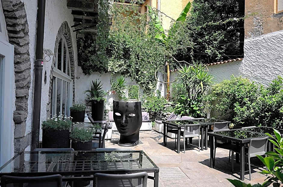 Caffè dell'Arte Boutique Rooms