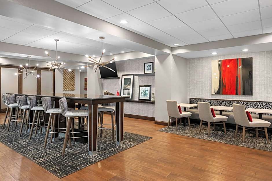 Hampton Inn By Hilton Atlanta Mcdonough