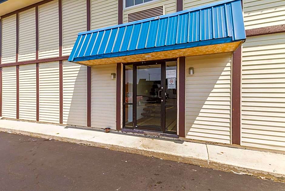 Motel 6-Rossford, OH