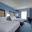 Holiday Inn Express and Suites Edwardsville