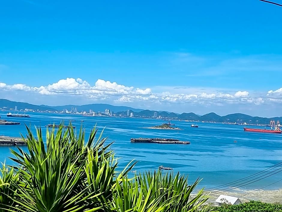 บ้านนางฟ้า เกาะสีชัง Baan Nangfa