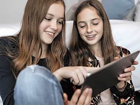 One-Bedroom Apartment with separate Living Room