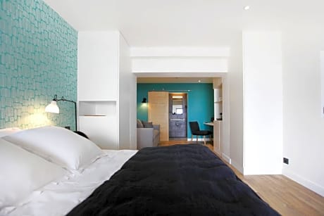 Suite 2 with Sea View - Ground Floor