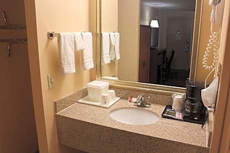 2 Double Beds Accessible Room Smoking