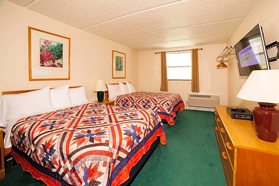 Photo 1 of 6 of 2 Queen Beds Suite