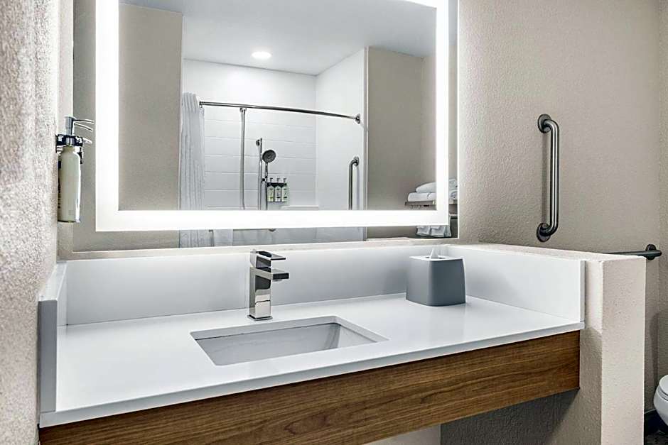 Holiday Inn Express & Suites - Phoenix West - Tolleson By IHG