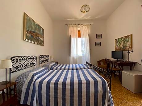 Triple Room with Sea View