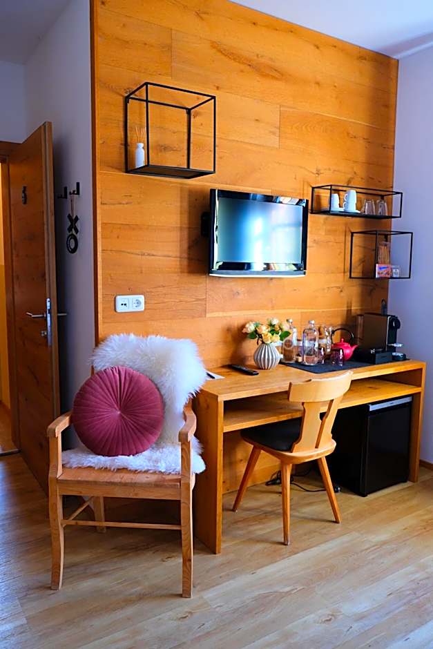 Gmundnerberghaus - ROOMS