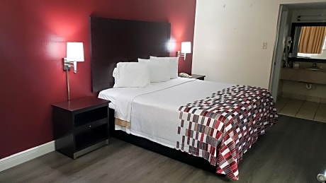 Deluxe Double Room with Two Double Beds - Smoking
