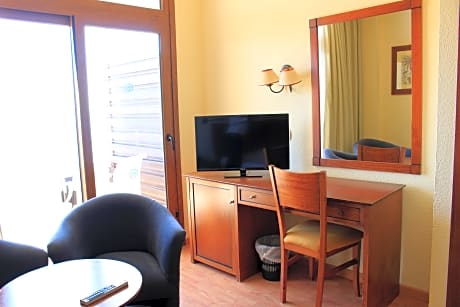 DOUBLE OR TWIN SEA VIEW