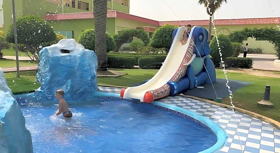 Flamingo Beach Hotel