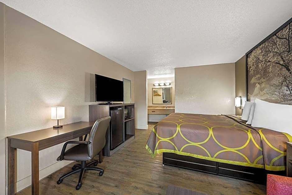 Super 8 by Wyndham Garysburg/Roanoke Rapids