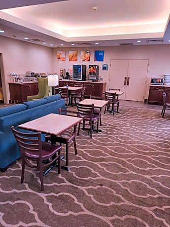 Comfort Inn & Suites Dayville - Killingly Industrial Park
