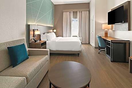 Suite 2 Queen Beds