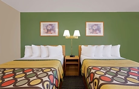 1 Queen Bed Accessible Room Smoking