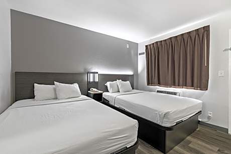 Double Room with Two Beds and Mini Fridge