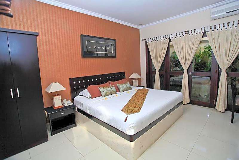 Heliconia Villa